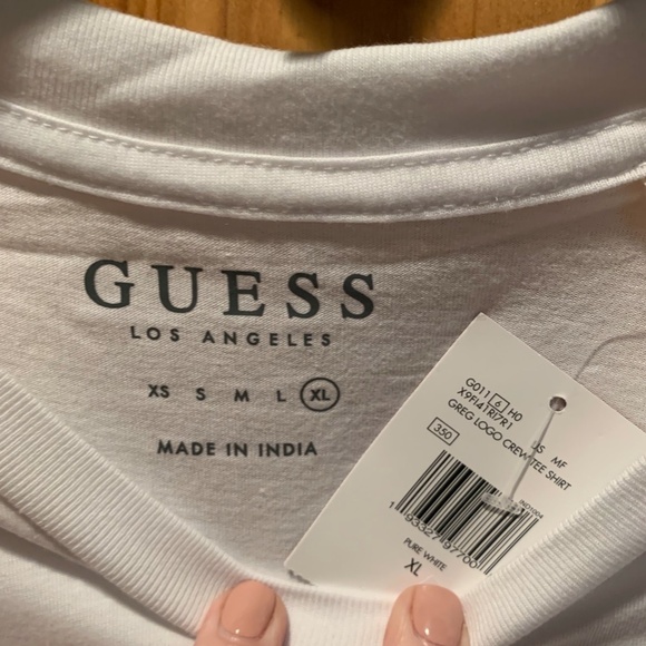 Guess Greg Logo Crew Tee Shirt White XL NWT - Picture 4 of 6